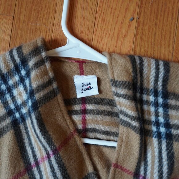 Cozy Shaw || One Size - Picture 2 of 5